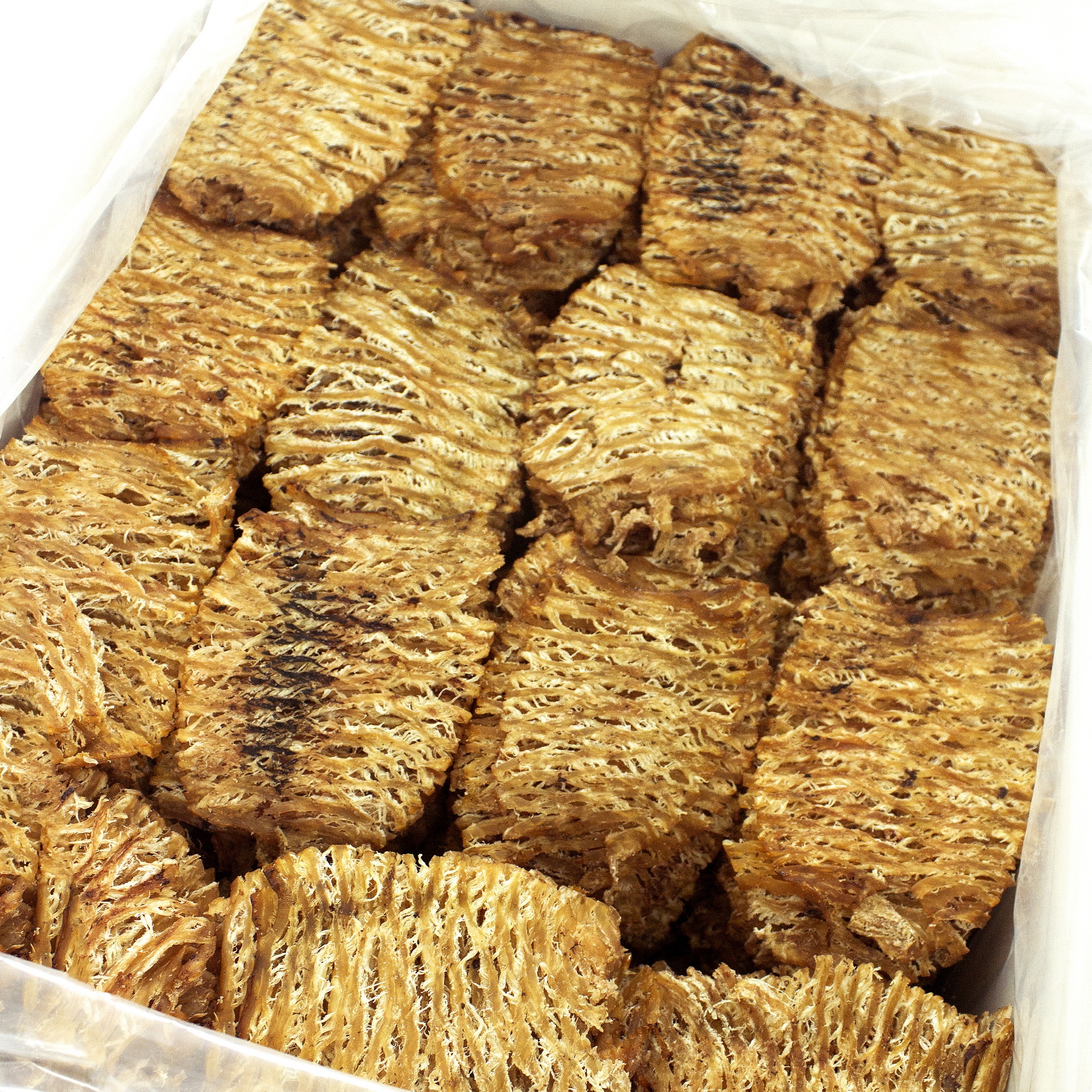 리프레쉬 맥반석오징어 300g, 집에서 두고 먹기 괜찮은지 살림하며 봤어요